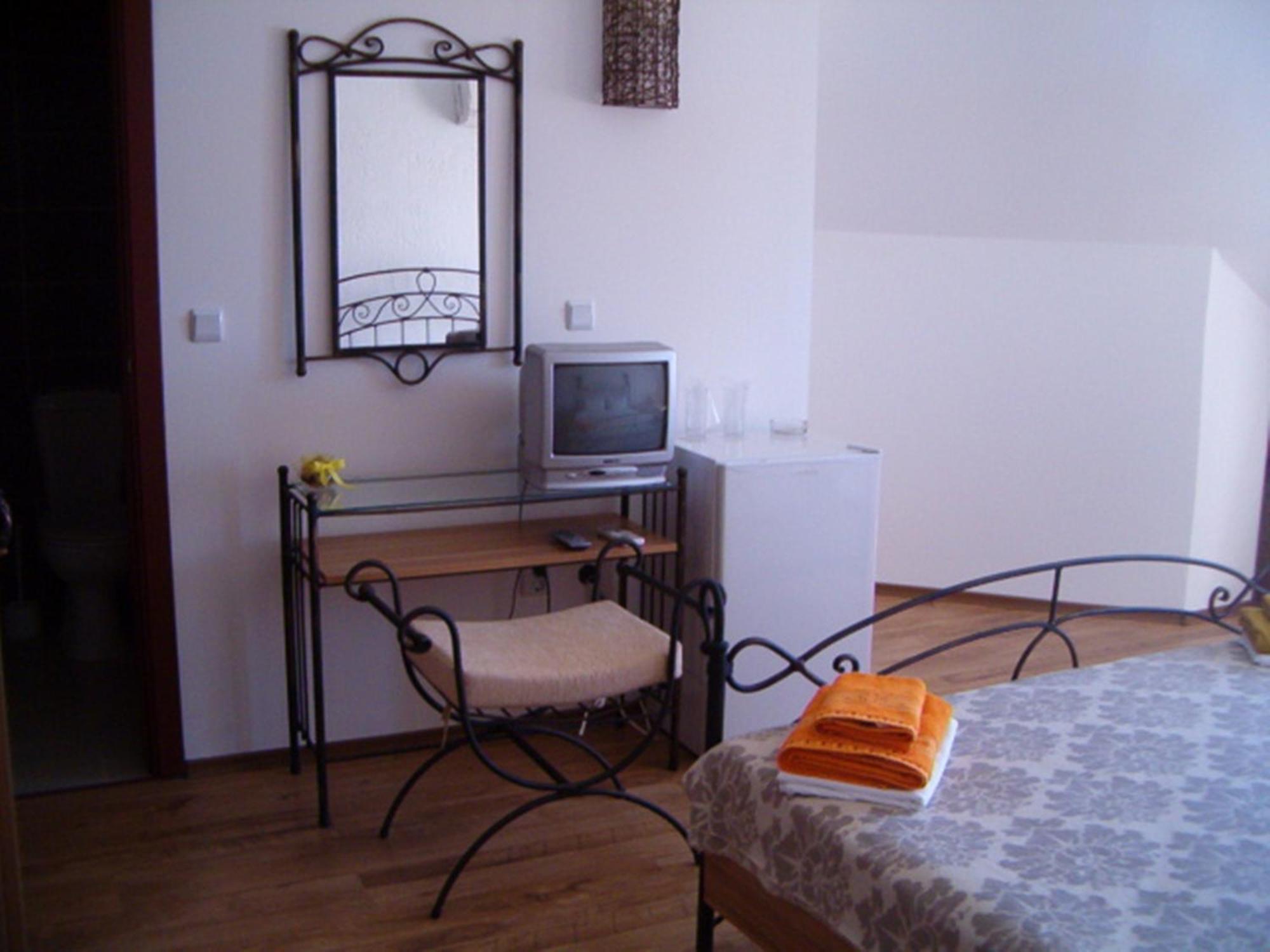 Family Hotel Bellehouse Chernomorets Værelse billede